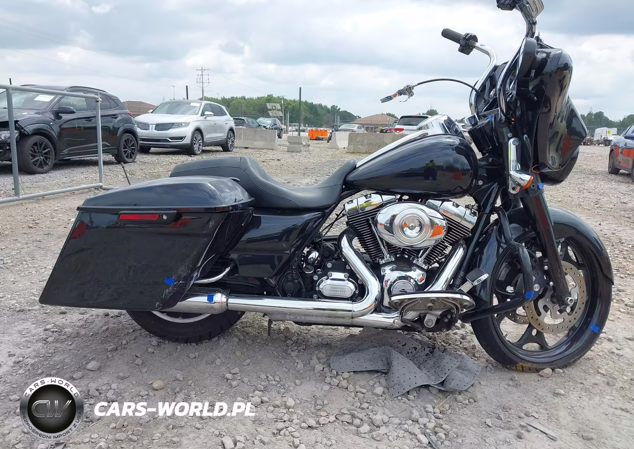 2013 Harley-Davidson Flhx Street Glide VIN:1HD1KBM17DB690240 - 11