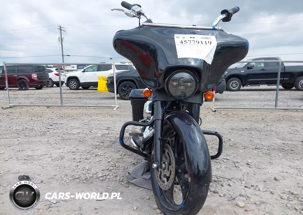 2013 Harley-Davidson Flhx Street Glide VIN:1HD1KBM17DB690240 - 5