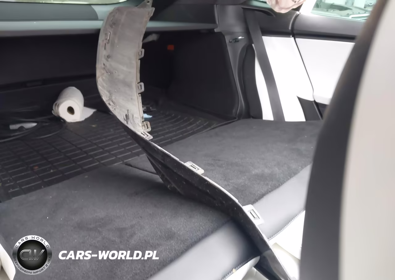 2018 Tesla Model S 100D-75D-P100D VIN:5YJSA1E26JF257219 - 8
