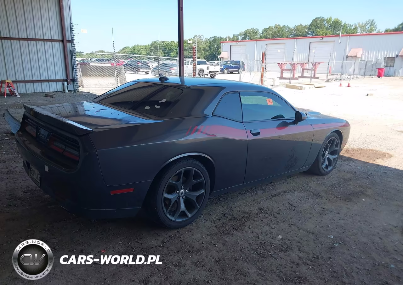 2018 Dodge Challenger Sxt Plus VIN:2C3CDZAG5JH183088 - 4