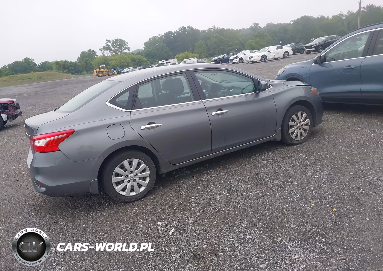 2016 Nissan Sentra S VIN:3N1AB7AP8GY255842 - 4