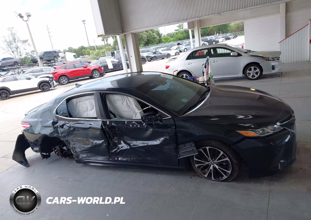 2020 Toyota Camry Se VIN:4T1G11AK0LU384436 - 13