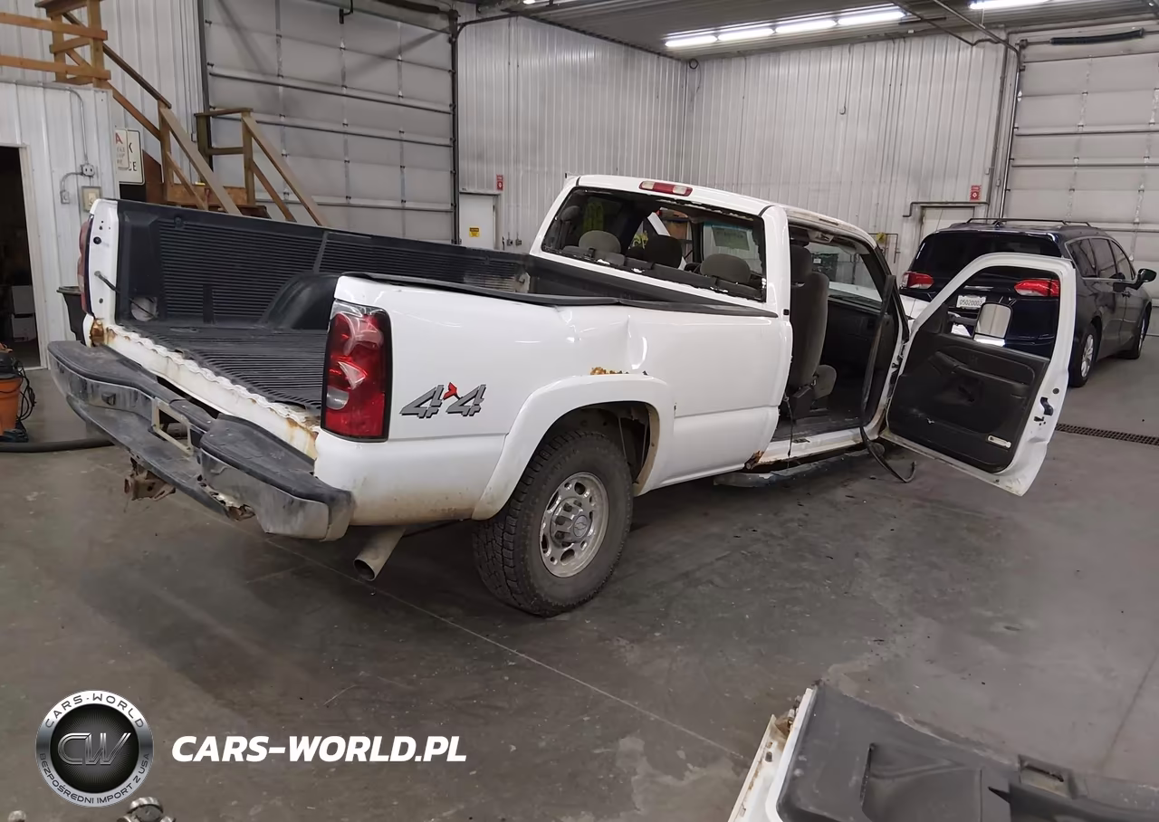 2007 Chevrolet Silverado 2500Hd Classic Lt1 VIN:1GCHK29U77E105663 - 4