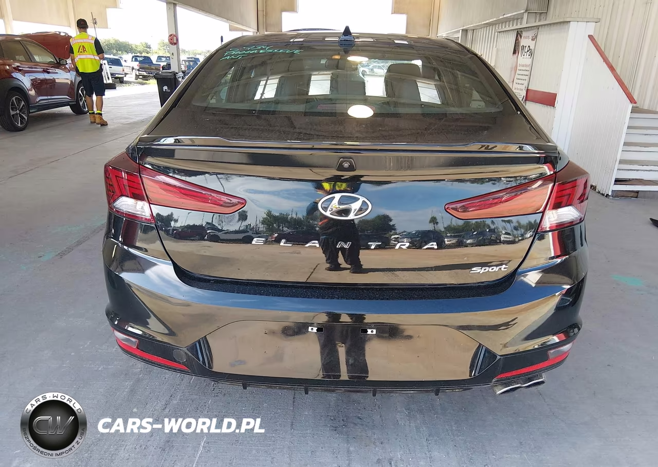 2020 Hyundai Elantra Sport VIN:KMHD04LB6LU994796 - 17