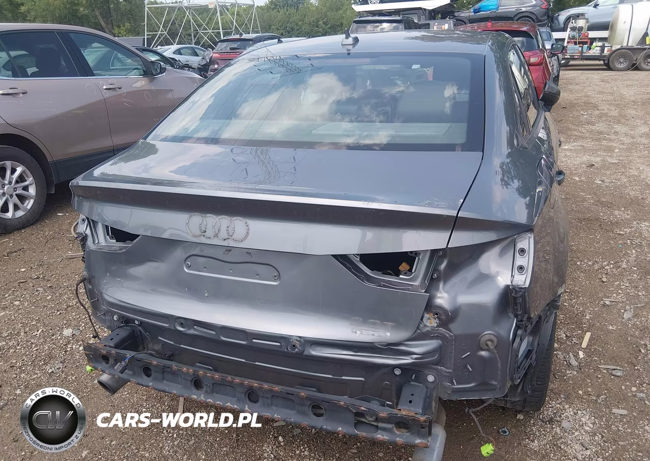 2016 Audi A3 2.0T Premium VIN:WAUB8GFF4G1025295 - 6