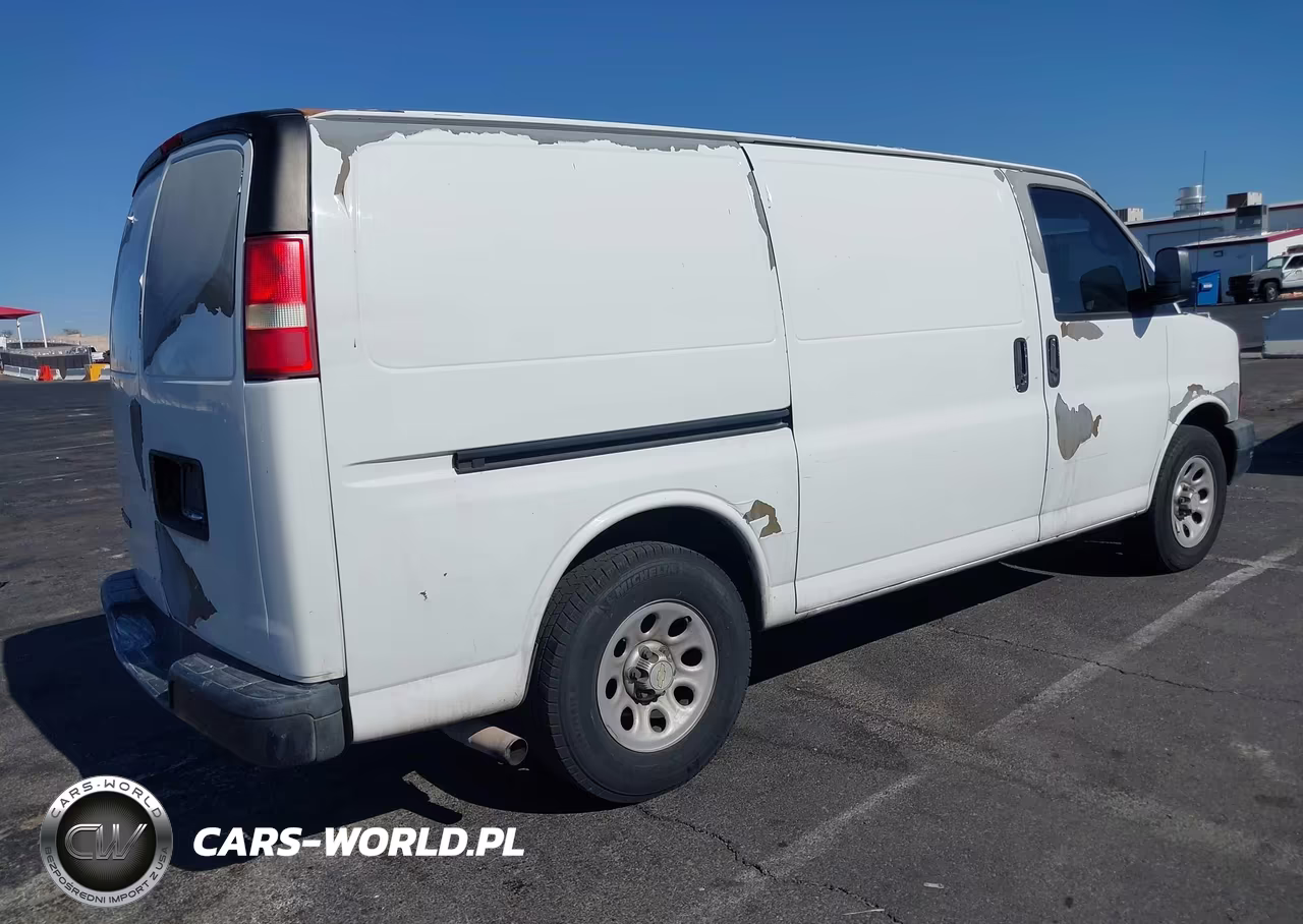 2010 Chevrolet Express 1500 Work Van VIN:1GCUGADX9A1109403 - 4