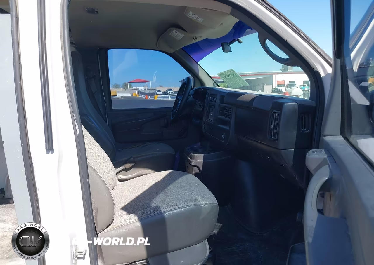 2010 Chevrolet Express 1500 Work Van VIN:1GCUGADX9A1109403 - 5