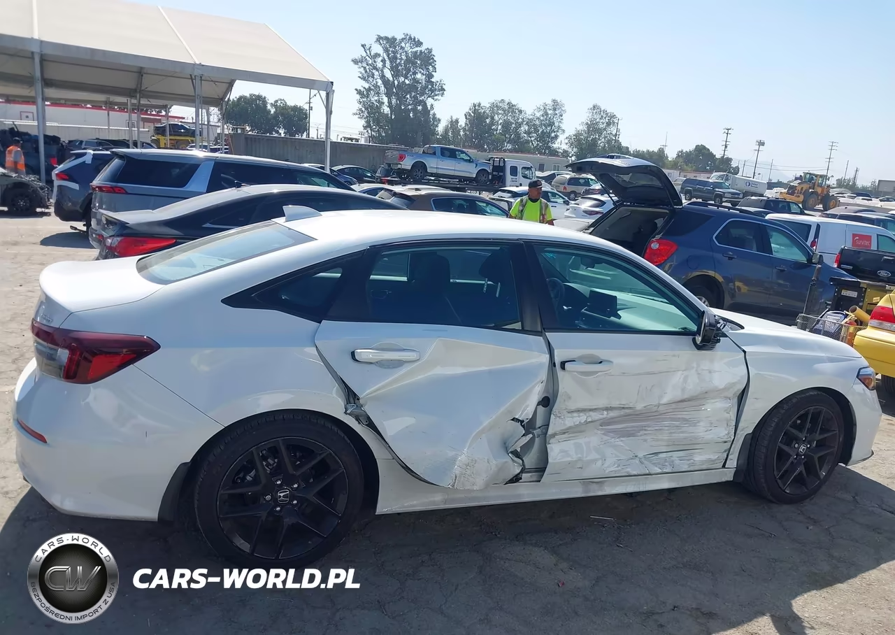 2025 Honda Civic Sport VIN:2HGFE2F56SH576122 - 13