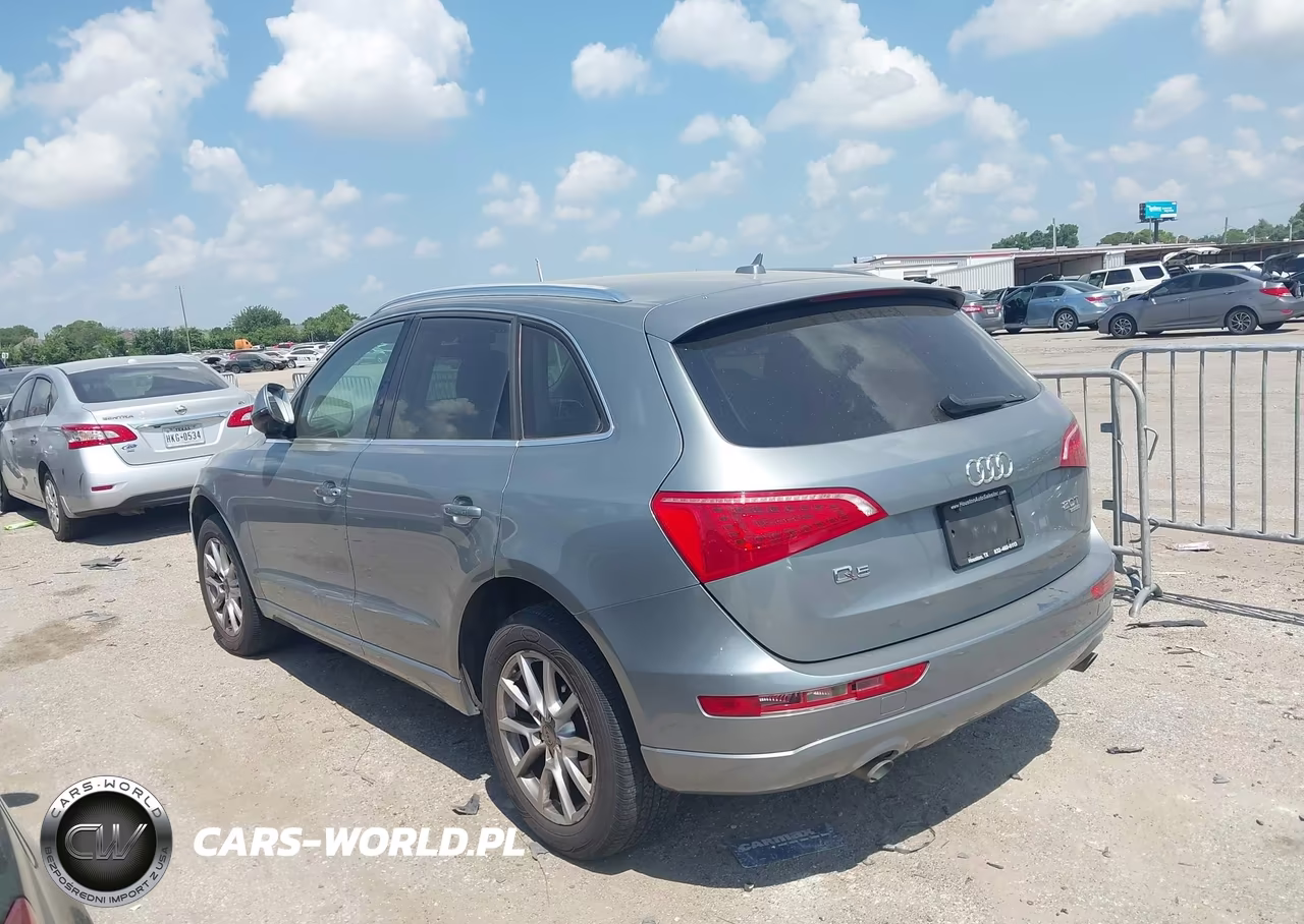 2011 Audi Q5 2.0T Premium VIN:WA1CFAFP4BA044385 - 3