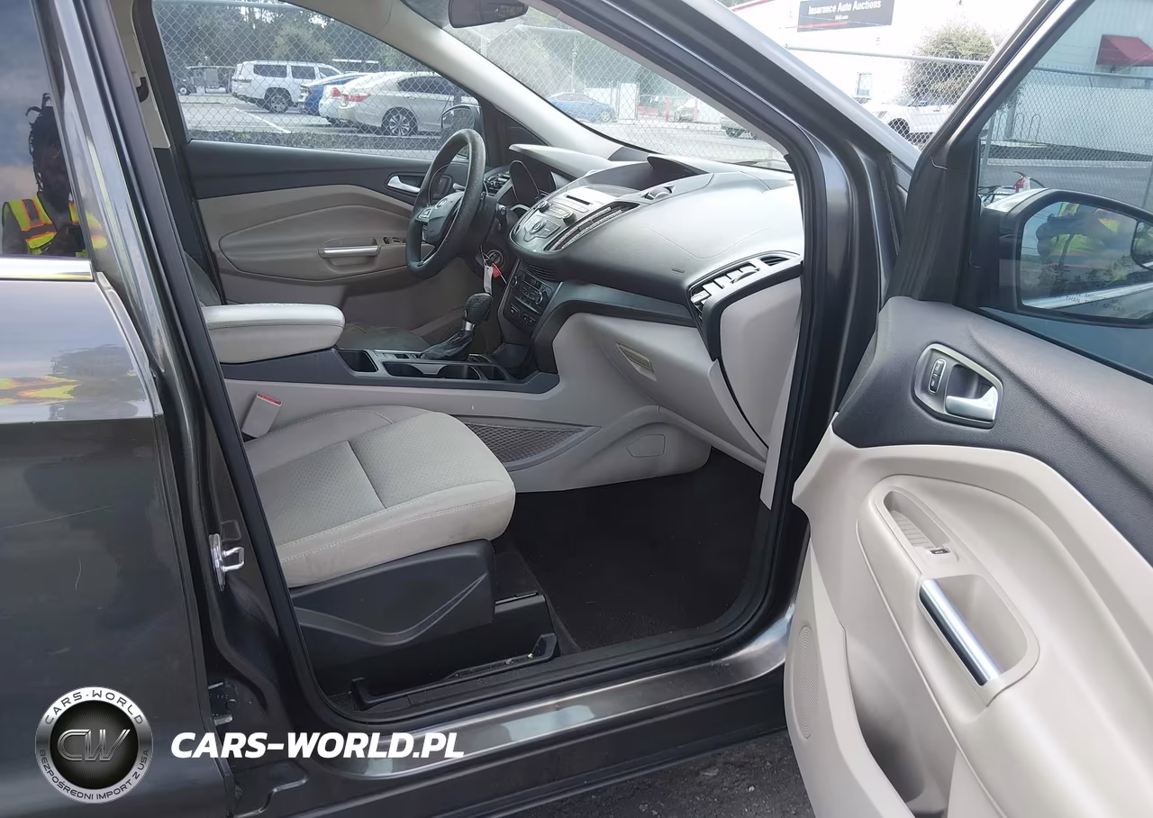 2017 Ford Escape Se VIN:1FMCU0GD2HUE64238 - 5