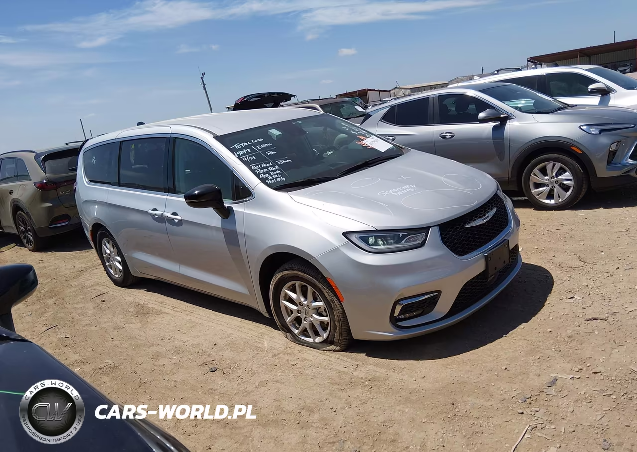 2024 Chrysler Pacifica Touring L VIN:2C4RC1BG3RR197425 - 13