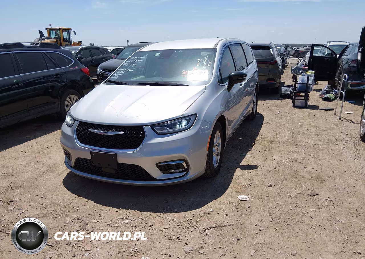2024 Chrysler Pacifica Touring L VIN:2C4RC1BG3RR197425 - 2