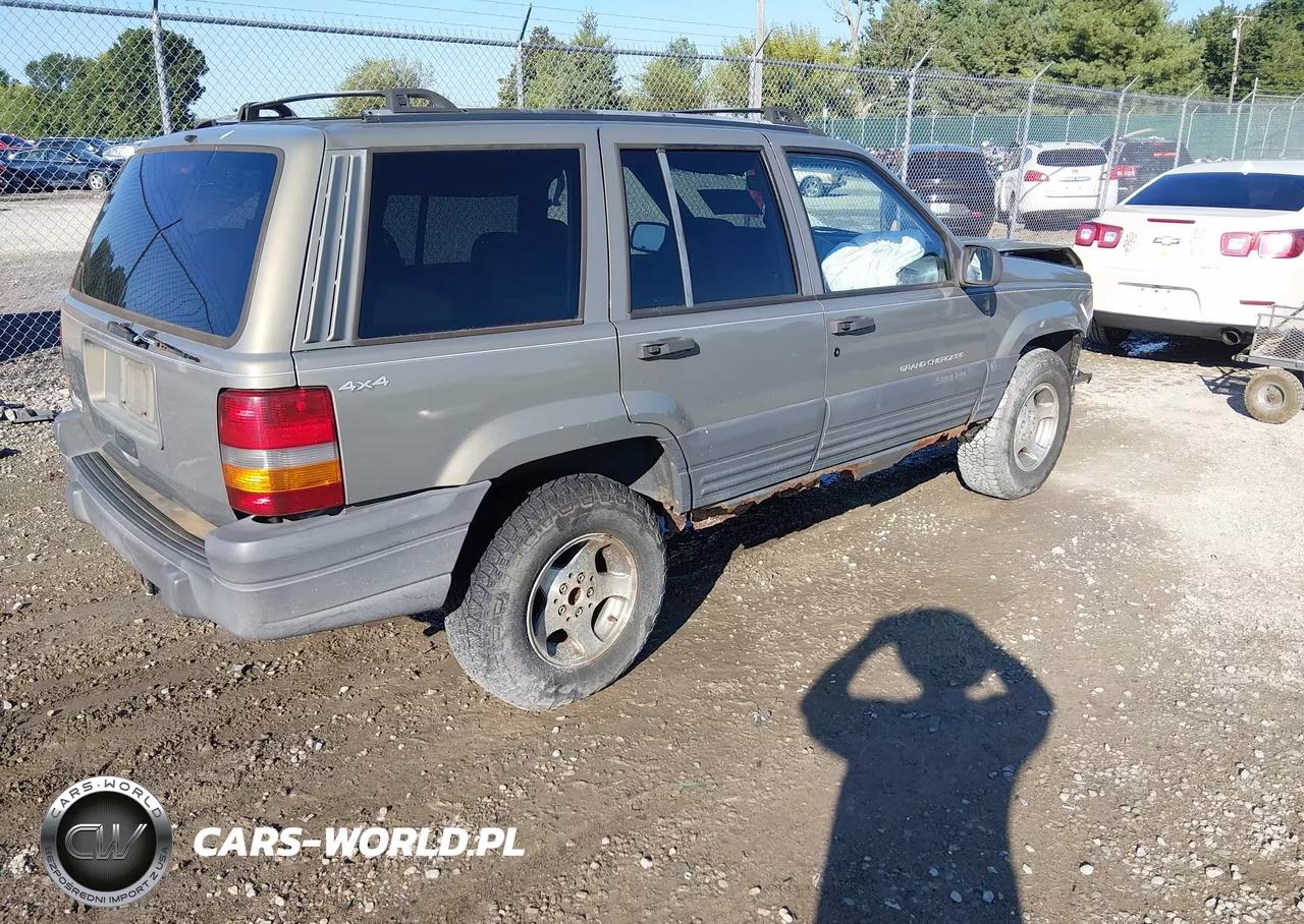 1996 Jeep Grand Cherokee Laredo VIN:1J4GZ58S9TC370187 - 4