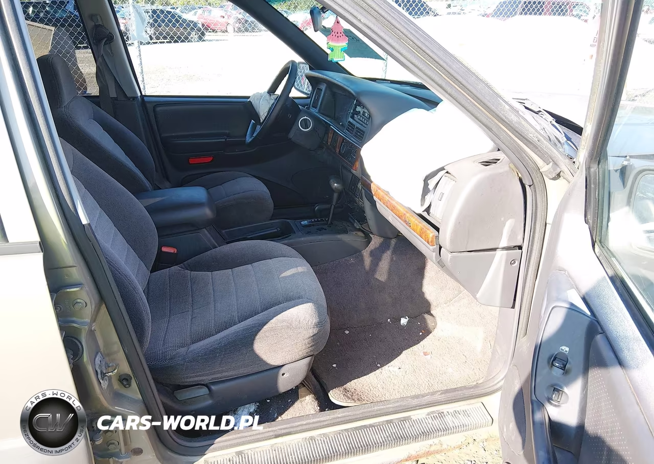 1996 Jeep Grand Cherokee Laredo VIN:1J4GZ58S9TC370187 - 5