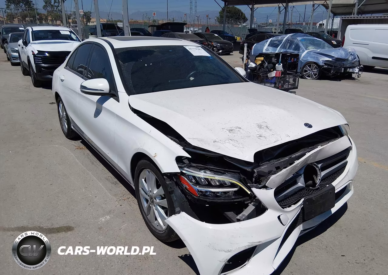 2019 Mercedes-Benz C 300