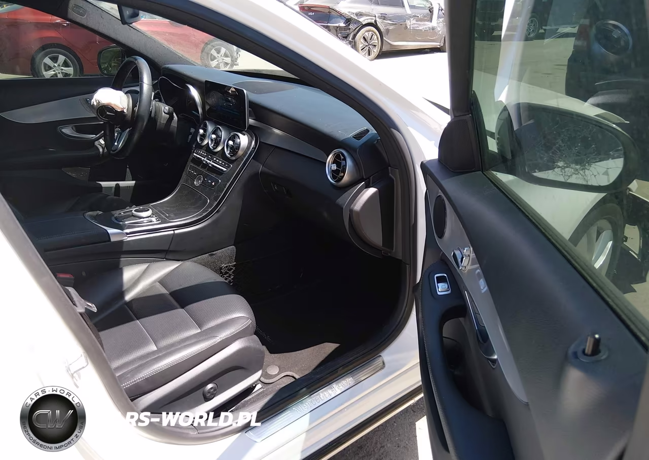 2019 Mercedes-Benz C 300 VIN:55SWF8DB7KU304884 - 5