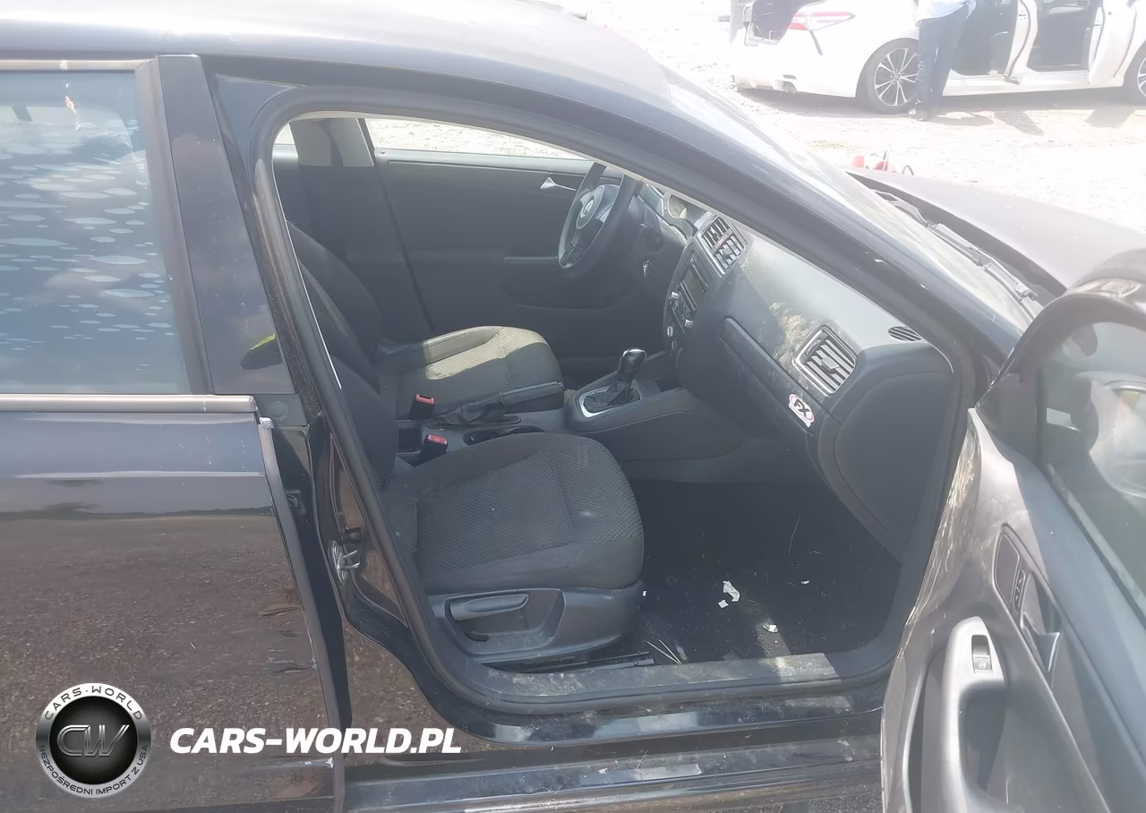 2011 Volkswagen Jetta 2.0L S VIN:3VW2K7AJ3BM107396 - 5