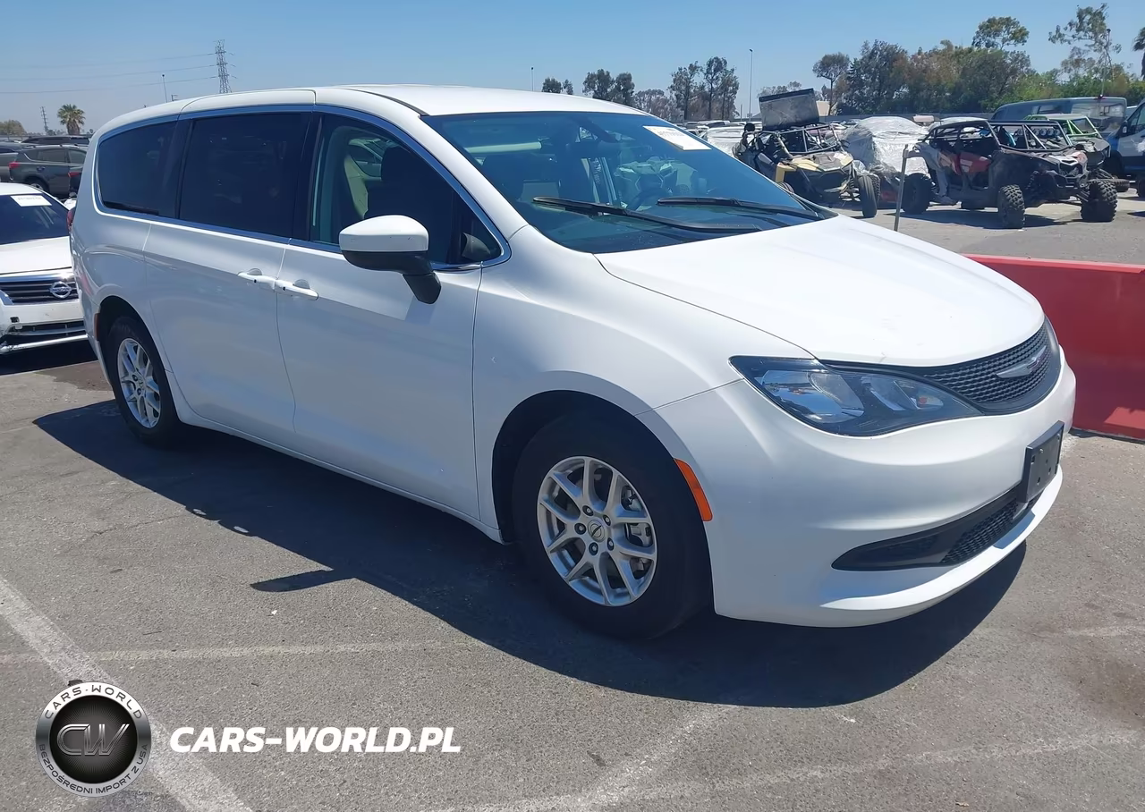 2022 Chrysler Voyager Lx – zdjęcie 1 z 16