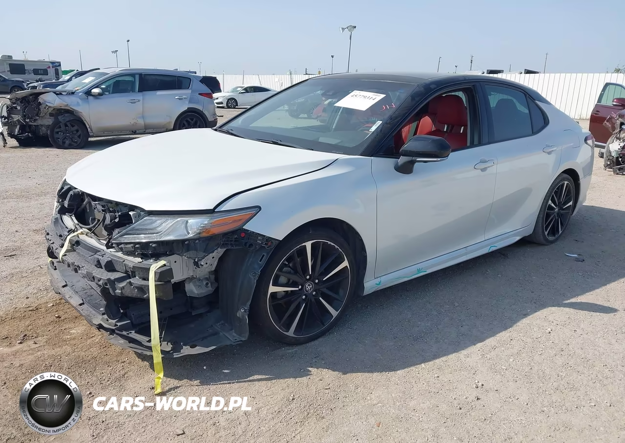 2018 Toyota Camry Xse VIN:4T1B61HK4JU083974 - 2
