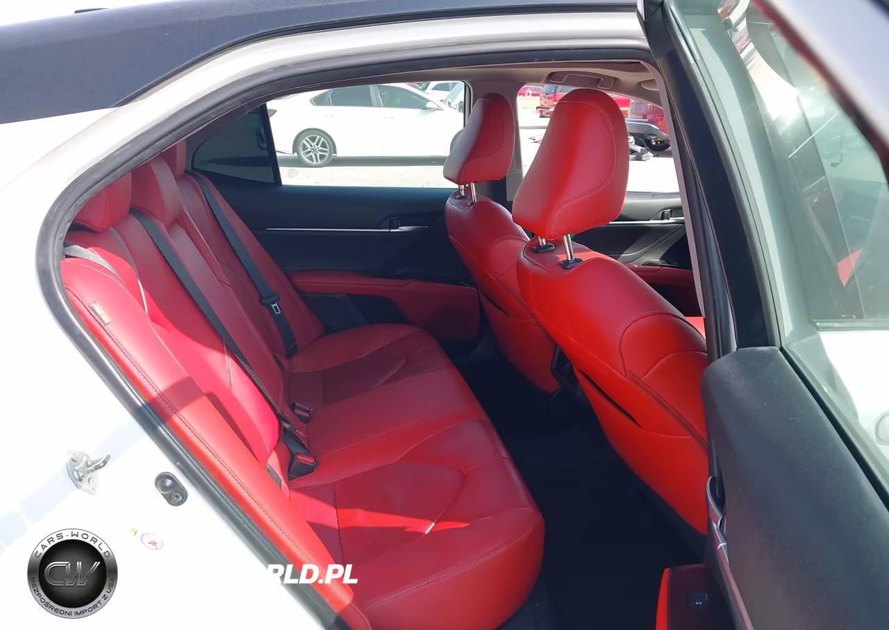 2018 Toyota Camry Xse VIN:4T1B61HK4JU083974 - 8