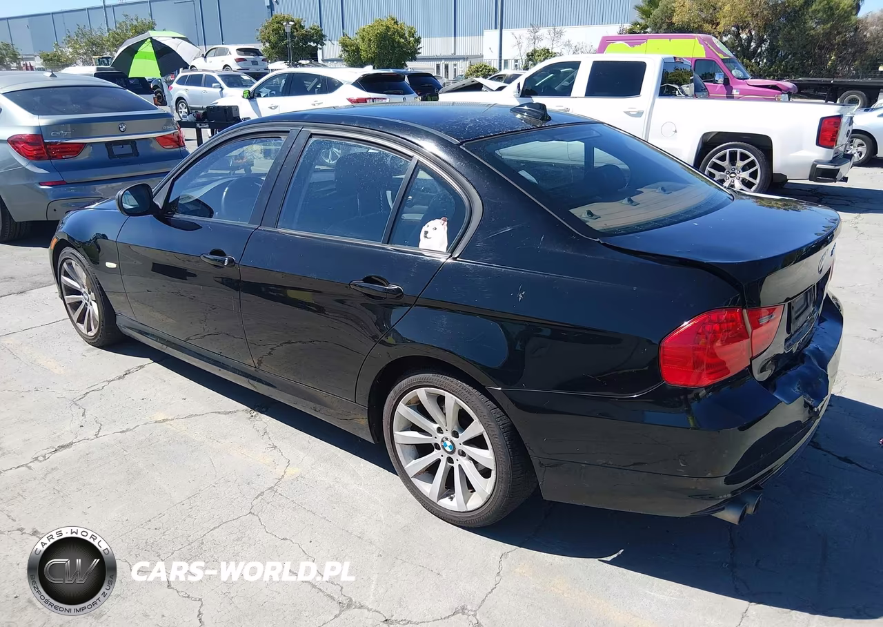 2011 BMW 328I VIN:WBAPH5C53BA444544 - 3