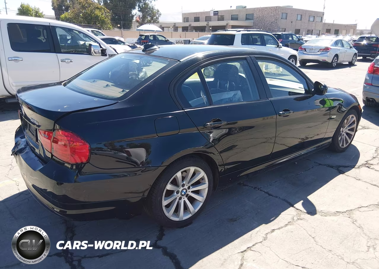 2011 BMW 328I VIN:WBAPH5C53BA444544 - 4