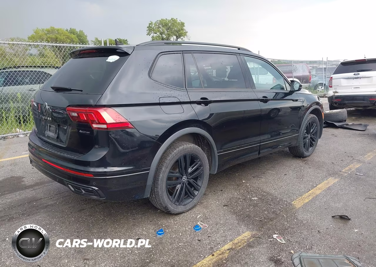 2022 Volkswagen Tiguan 2.0T Se R-Line Black VIN:3VV8B7AX4NM000560 - 4