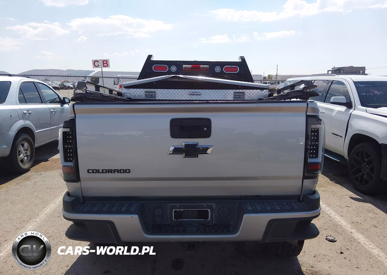 2018 Chevrolet Colorado Z71 VIN:1GCGSDE15J1193145 - 17