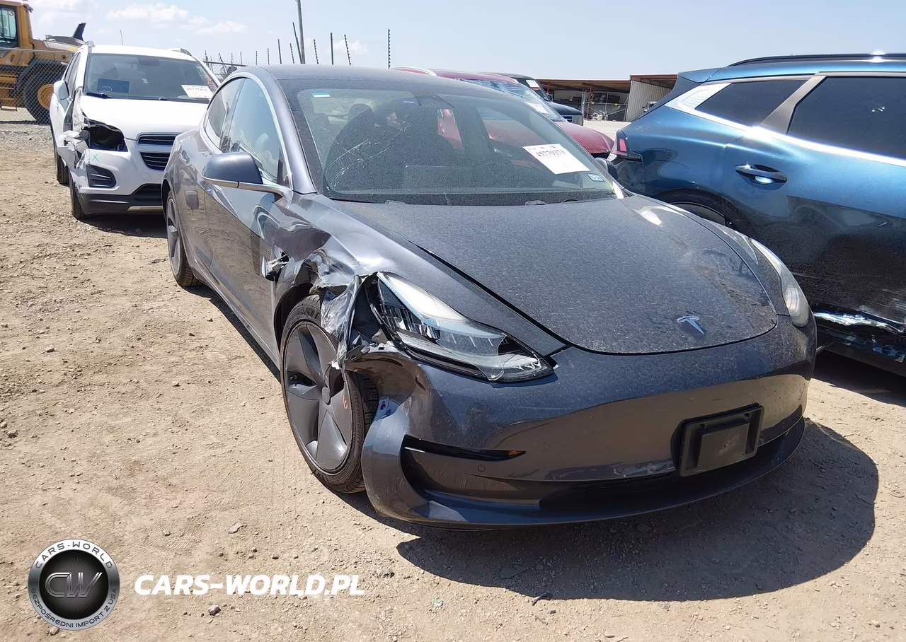 2018 Tesla Model 3 Long Range-Mid Range VIN:5YJ3E1EA9JF033992 - 1