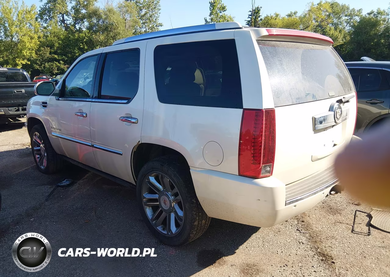 2008 Cadillac Escalade VIN:1GYFK63878R209746 - 3