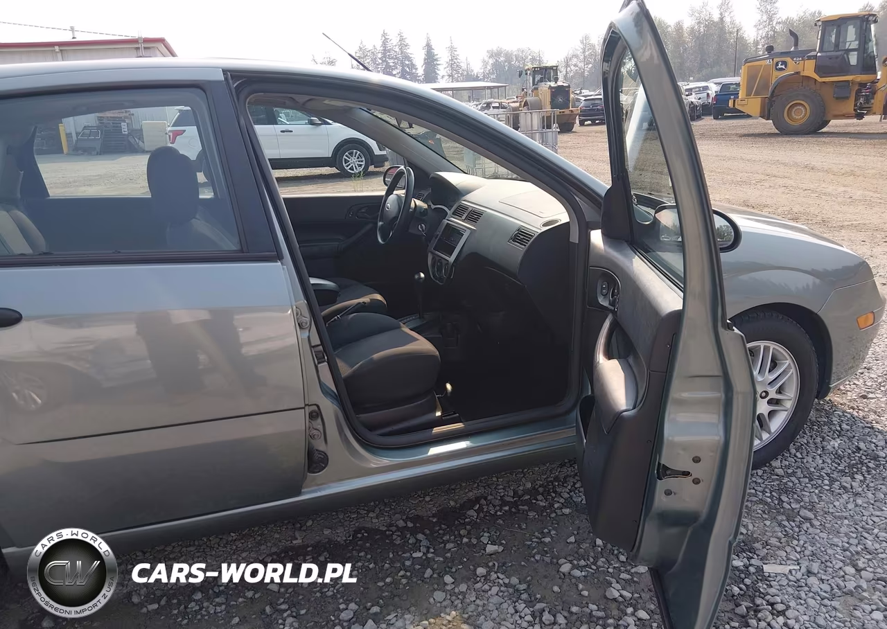 2005 Ford Focus Zx5 VIN:3FAFP37N55R135903 - 5
