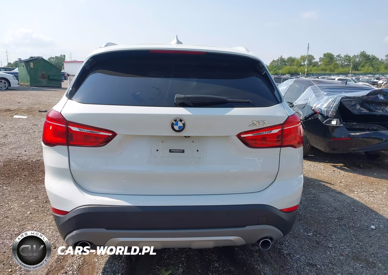 2018 BMW X1 xDrive28I VIN:WBXHT3C38J5K21242 - 16