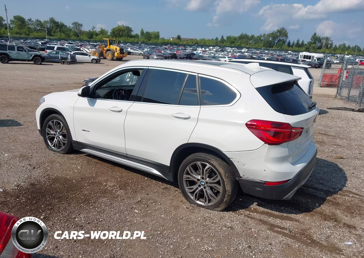 2018 BMW X1 xDrive28I VIN:WBXHT3C38J5K21242 - 3
