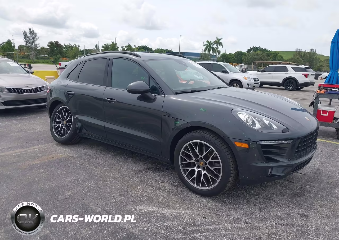 2018 Porsche Macan Sport Edition