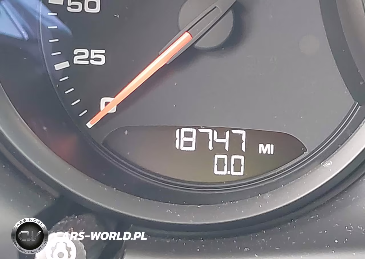 2018 Porsche Macan Sport Edition VIN:WP1AA2A53JLB19733 - 15