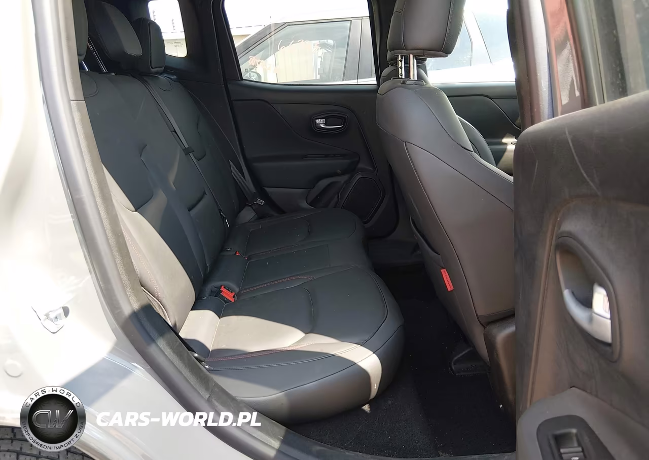 2022 Jeep Renegade Trailhawk 4X4 VIN:ZACNJDC13NPN51973 - 8