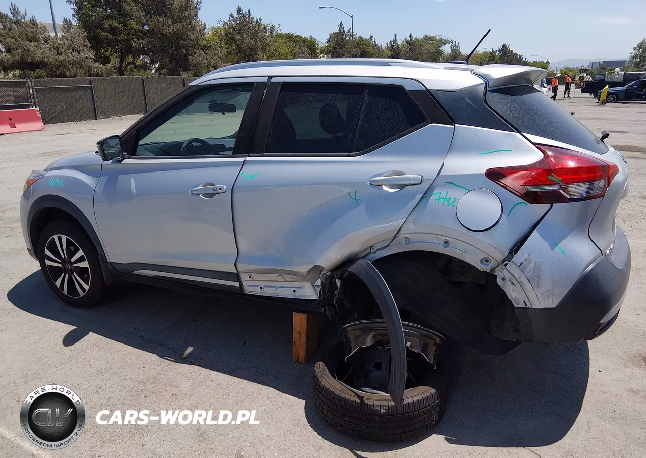 2018 Nissan Kicks Sr VIN:3N1CP5CU2JL542471 - 6