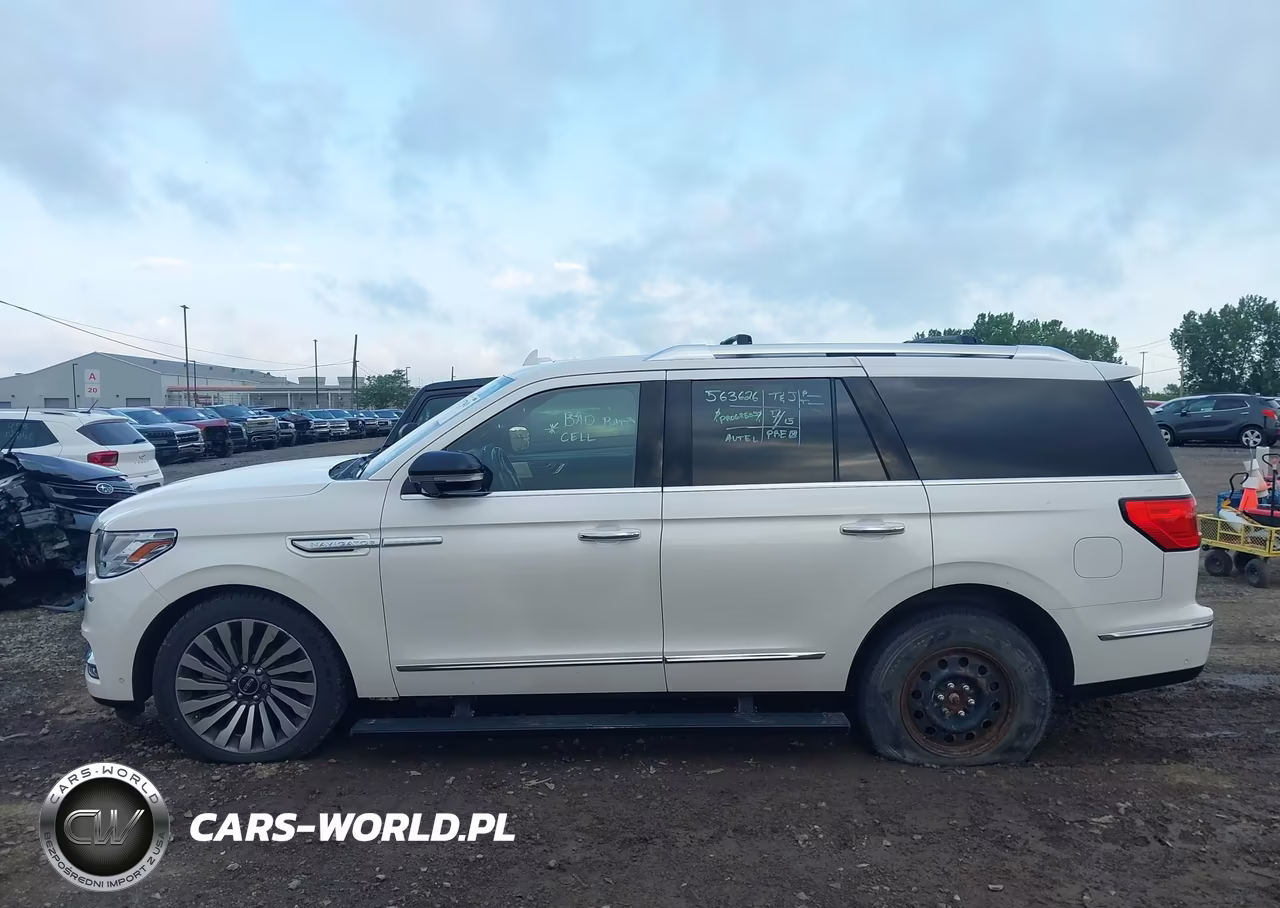 2018 Lincoln Navigator Reserve VIN:5LMJJ2LTXJEL01679 - 14