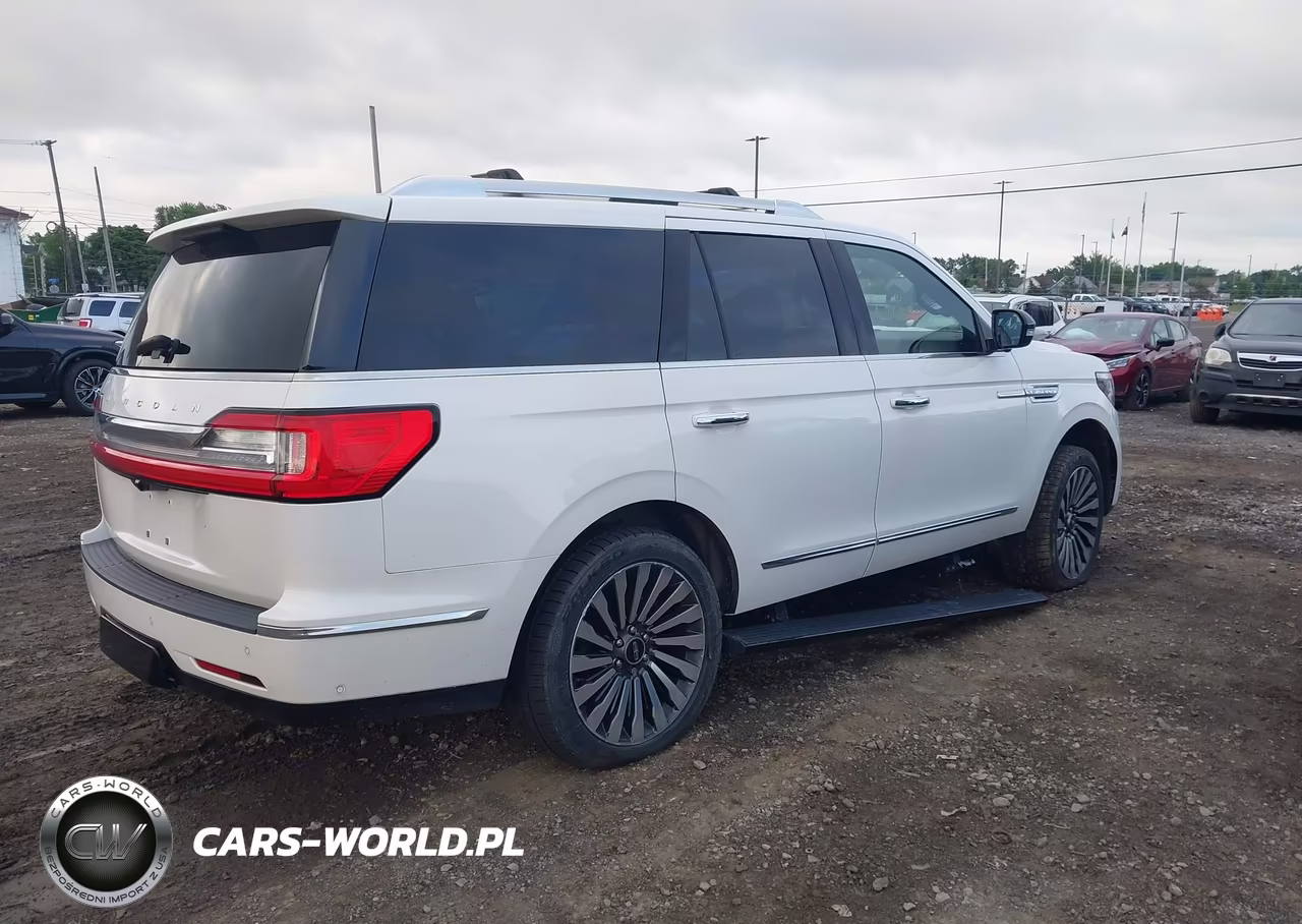 2018 Lincoln Navigator Reserve VIN:5LMJJ2LTXJEL01679 - 4