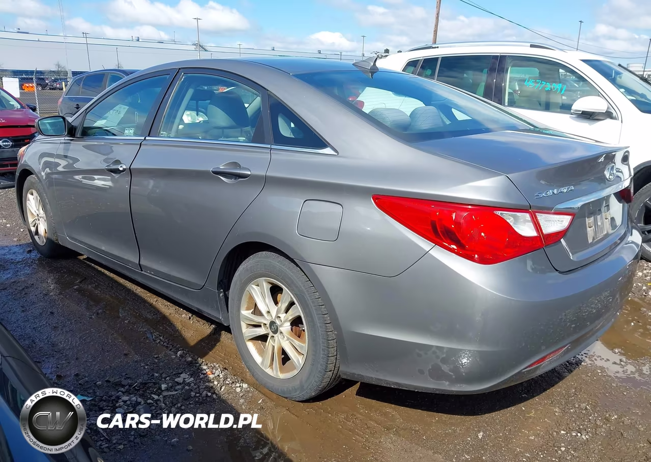 2013 Hyundai Sonata Gls VIN:5NPEB4AC9DH735956 - 3
