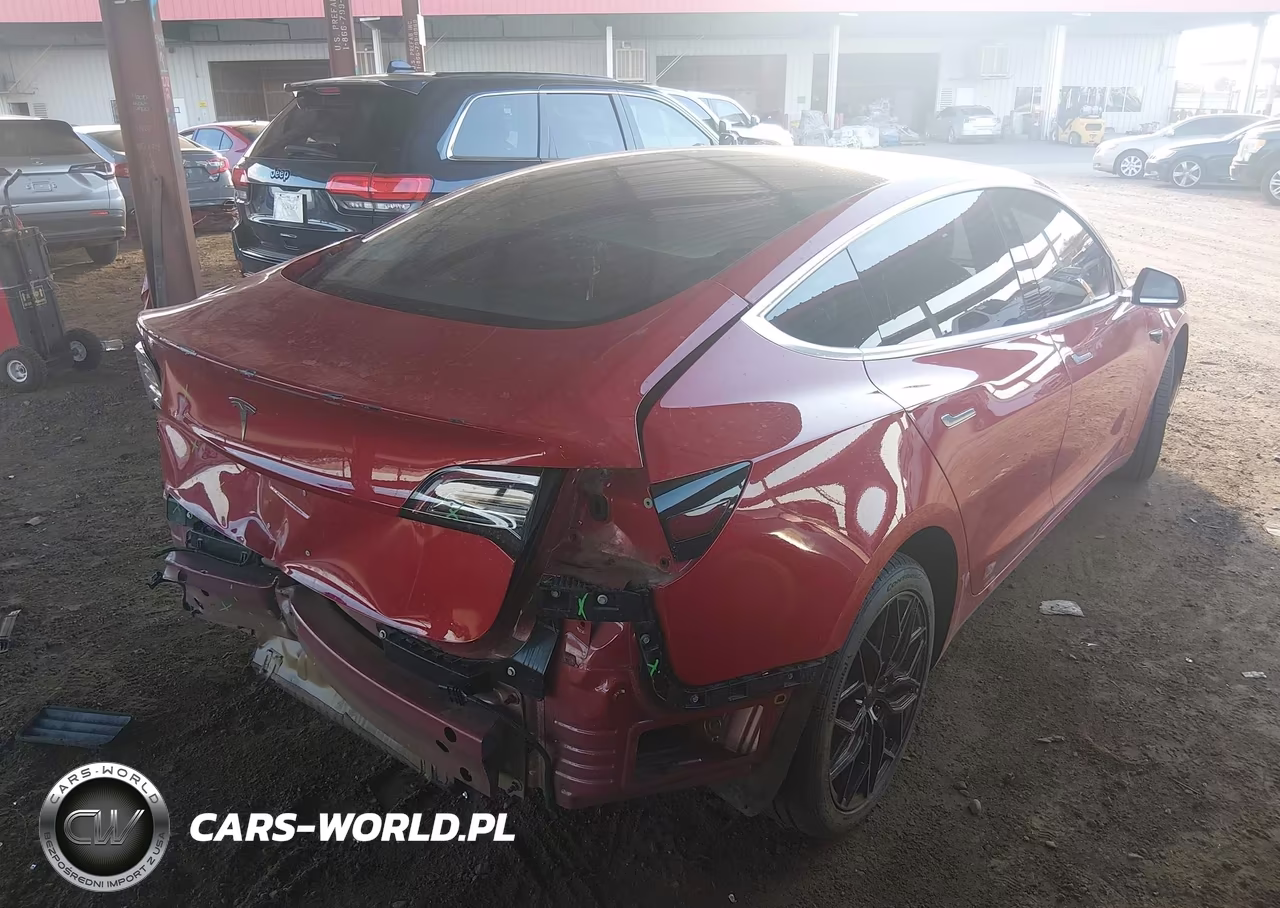 2018 Tesla Model 3 Long Range-Performance VIN:5YJ3E1EB9JF075216 - 4