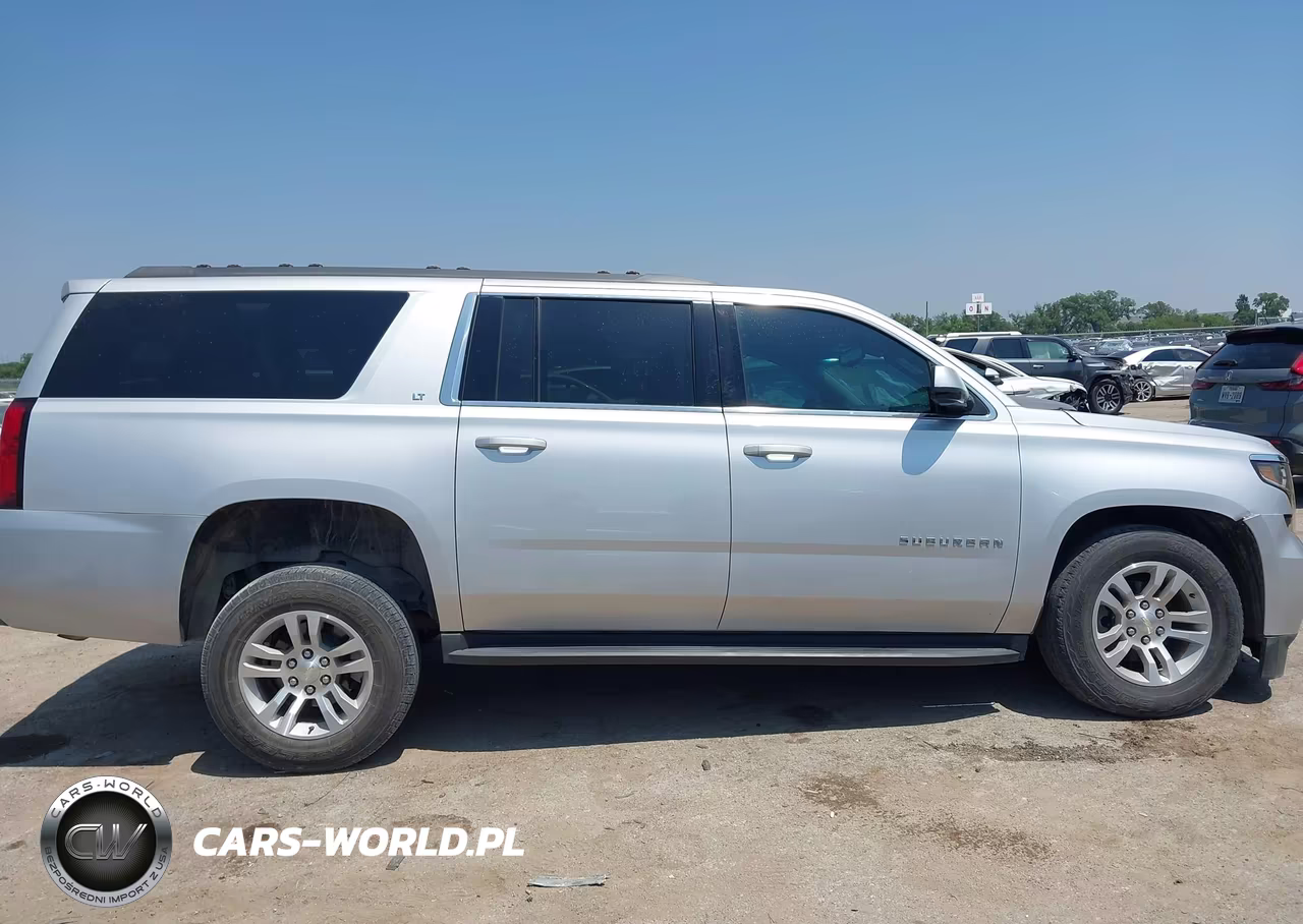 2018 Chevrolet Suburban Lt VIN:1GNSKHKC6JR162177 - 13