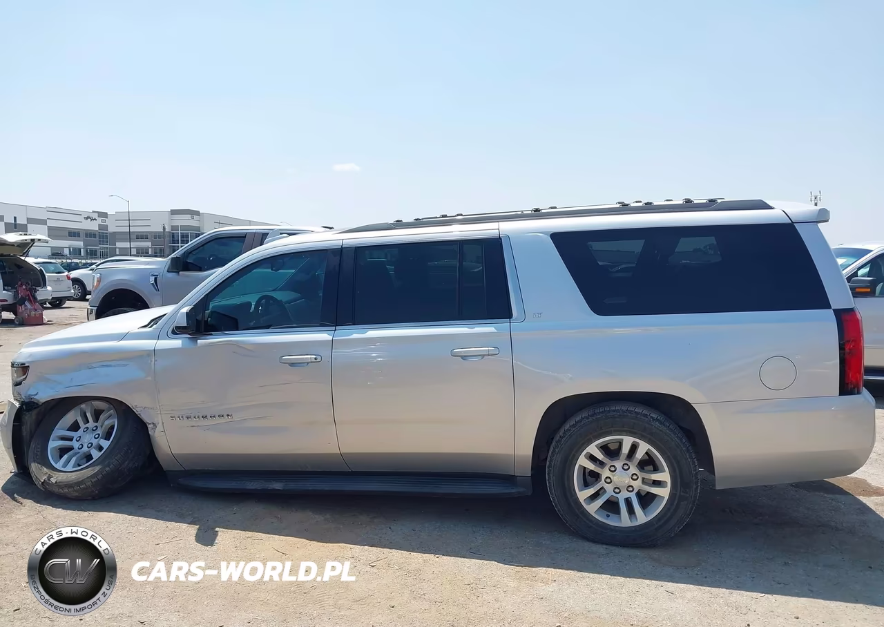 2018 Chevrolet Suburban Lt VIN:1GNSKHKC6JR162177 - 14