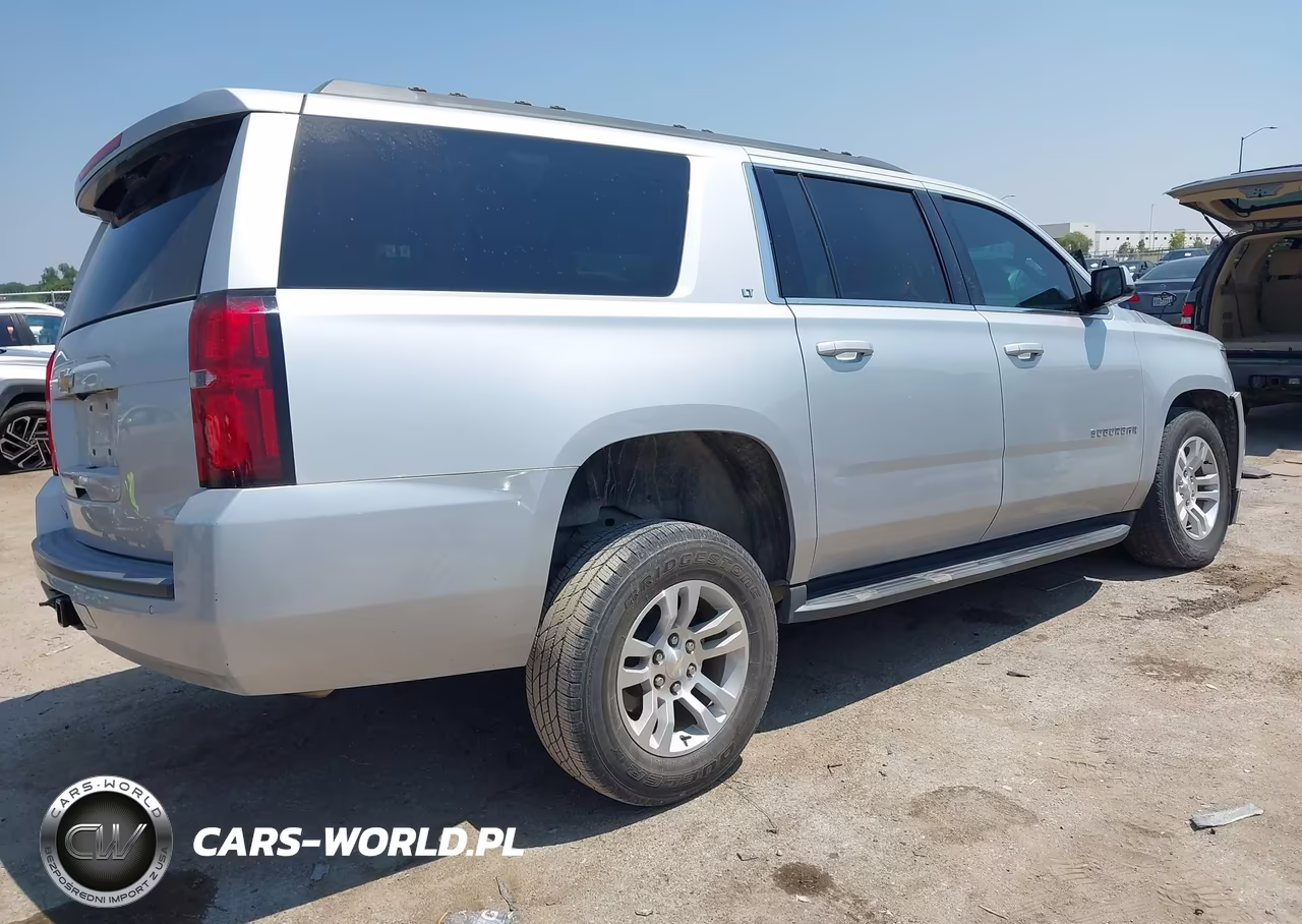 2018 Chevrolet Suburban Lt VIN:1GNSKHKC6JR162177 - 4