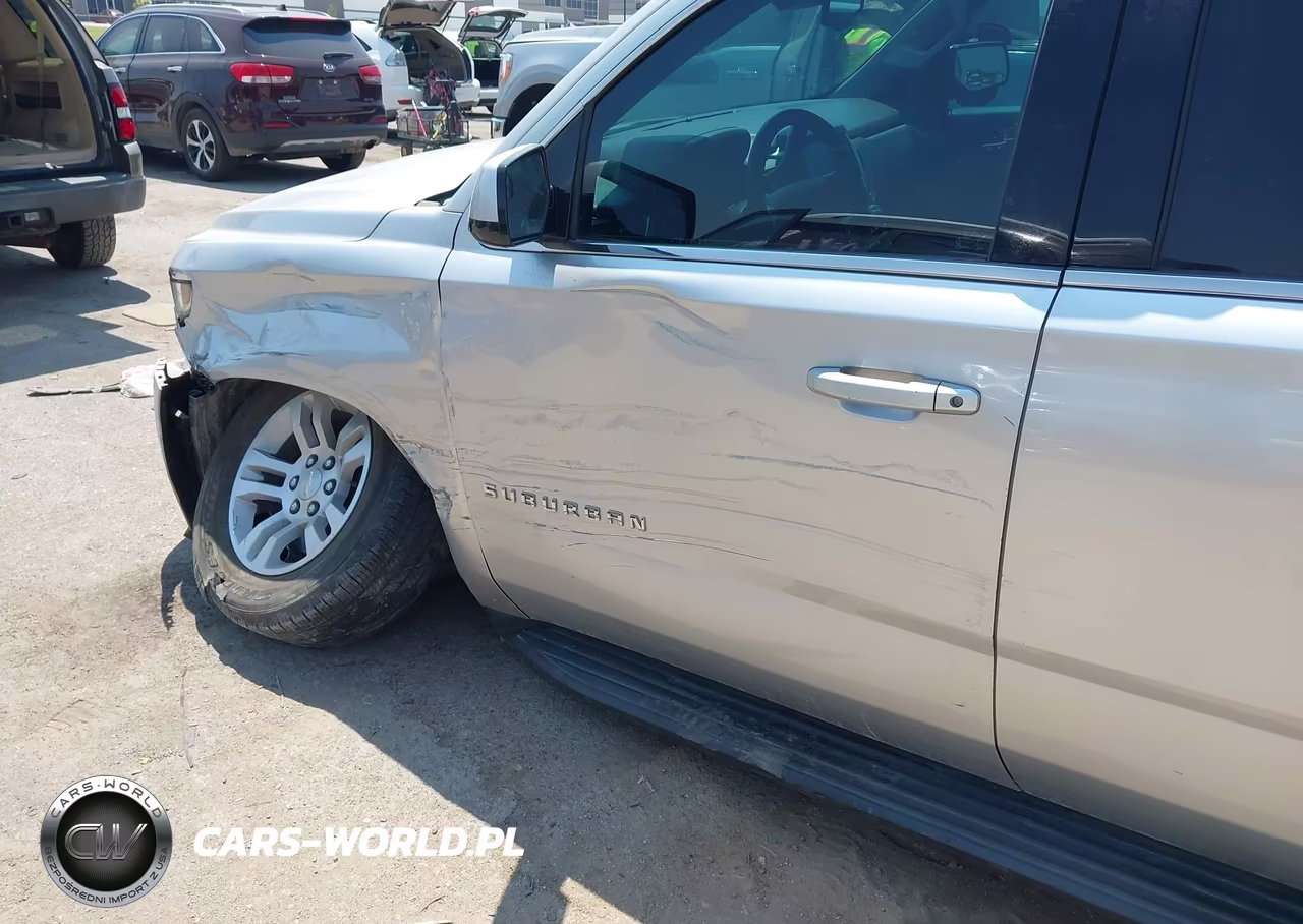2018 Chevrolet Suburban Lt VIN:1GNSKHKC6JR162177 - 6