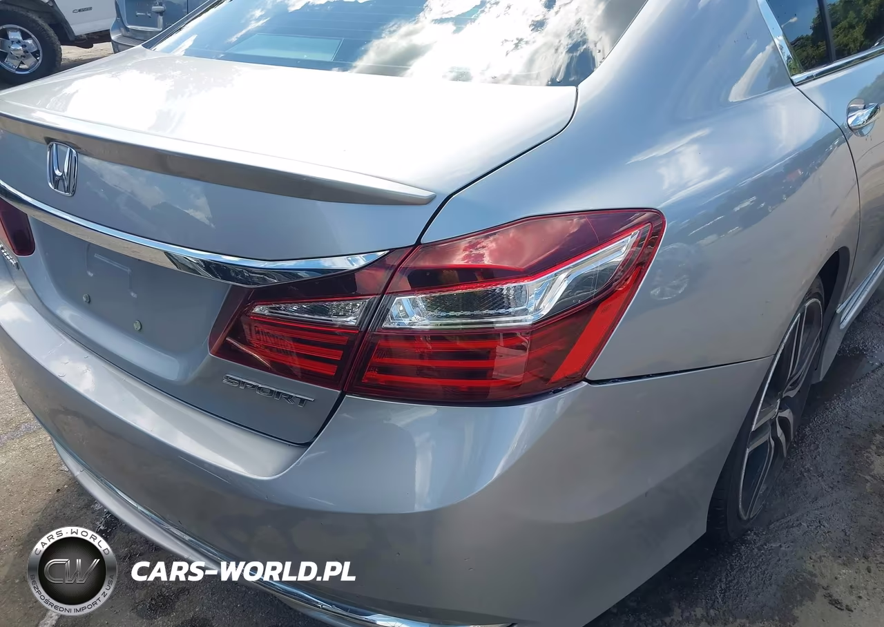 2017 Honda Accord Sport VIN:1HGCR2F50HA064919 - 19