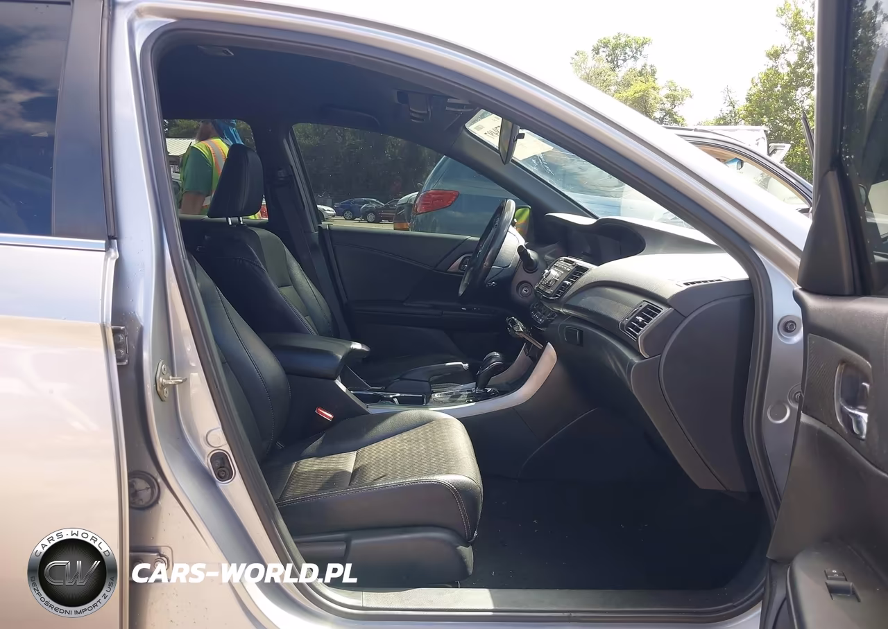 2017 Honda Accord Sport VIN:1HGCR2F50HA064919 - 5