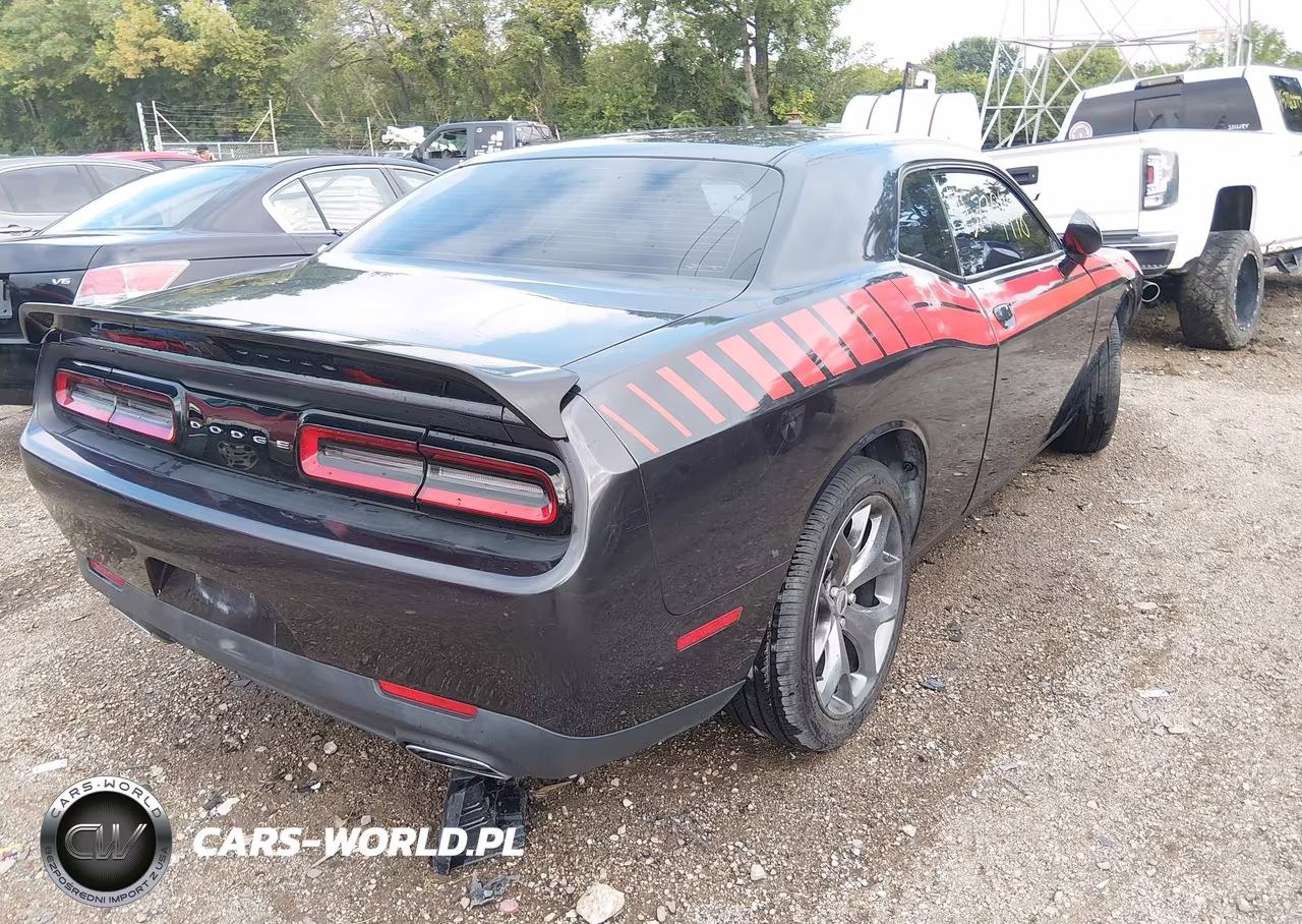 2016 Dodge Challenger Sxt VIN:2C3CDZAG0GH290137 - 4