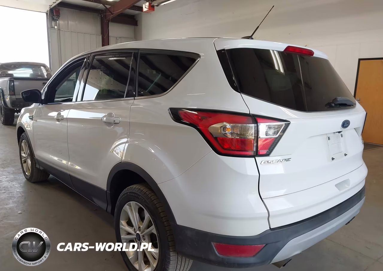 2017 Ford Escape Se VIN:1FMCU9GD0HUE50343 - 3
