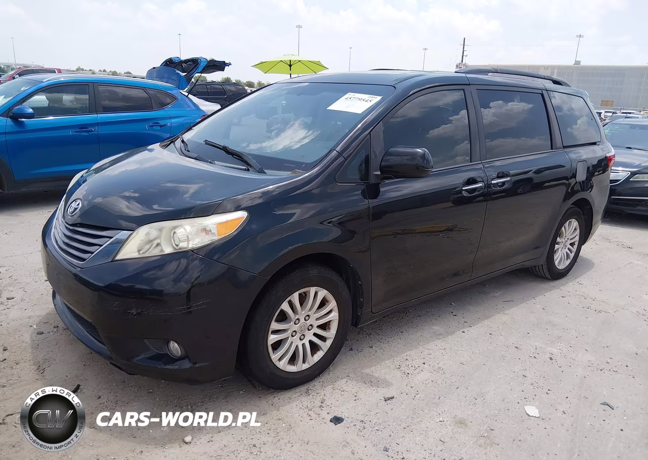 2015 Toyota Sienna Xle 8 Passenger VIN:5TDYK3DC7FS539675 - 2